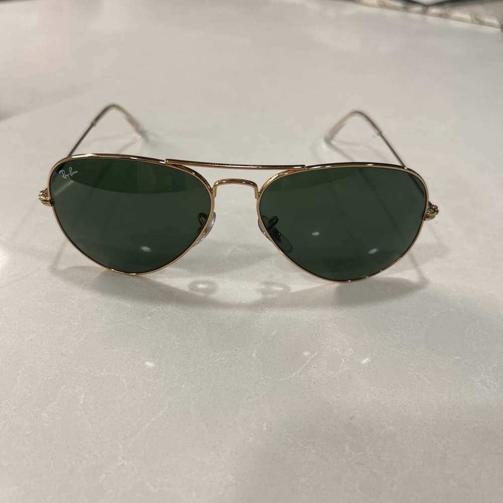 Ray-Ban Aviator Gold Frame Sunglasses with Green Lenses